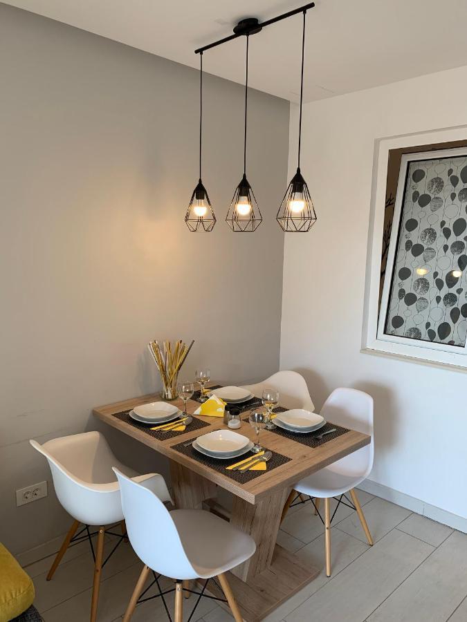 פודגורה Apartments Villa Joy מראה חיצוני תמונה